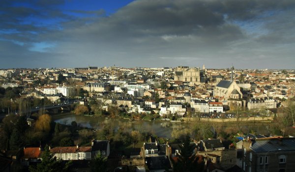 Poitiers, la Ville au Cent Clochers